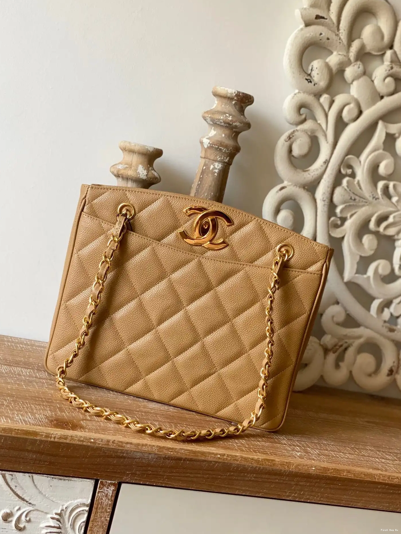 First Bag Ru CHANEL TOTE VINTAGE 0630